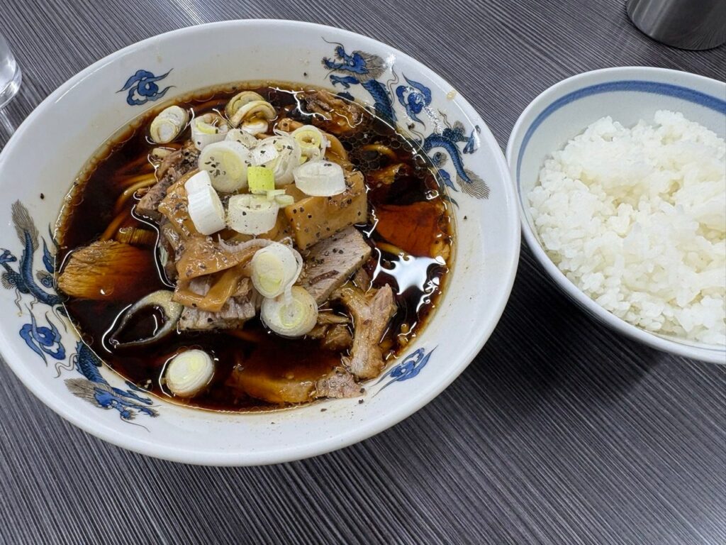 下山飯は、やっぱり富山ブラック（大喜）